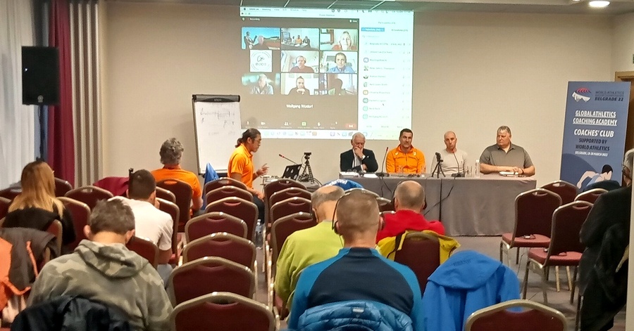 Hibridna konferencija, konferencijsko ozvučenje, delegatski mikrofoni, oprema za simultano prevođenje, zoom integracija